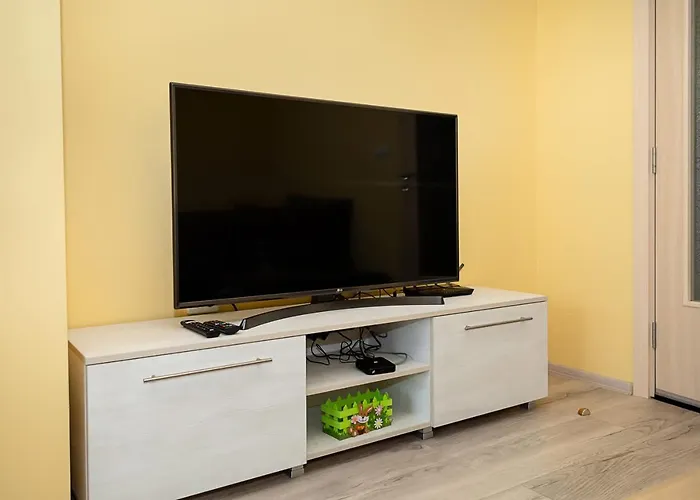 Bright & Spacious 2-bedroom In By Flat Manаger Warna