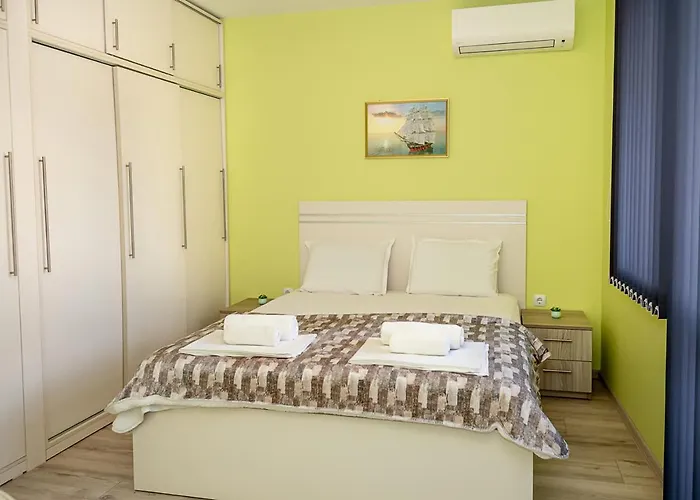 Bright & Spacious 2-bedroom In By Flat Manаger Apartment *