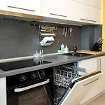 Appartement Bright & Spacious 2-bedroom In By Flat Manаger