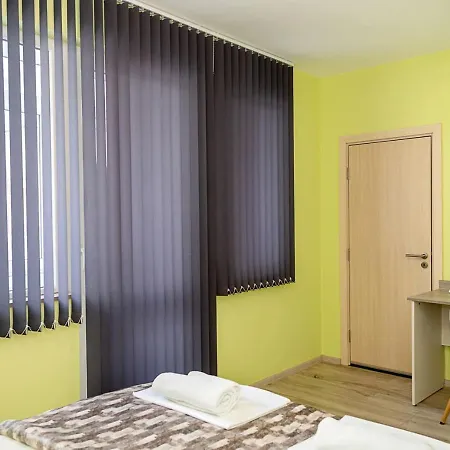 Bright&spacious 2-bedroom In By Flat Manаger *