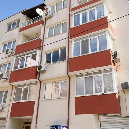 Apartament Bright & Spacious 2-bedroom In By Flat Manаger