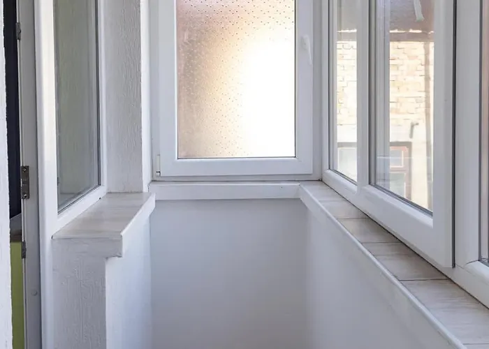 Bright & Spacious 2-bedroom In By Flat Manаger Daire